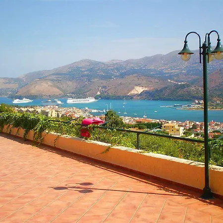 Lefteris Village