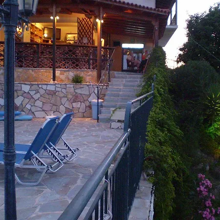 Lefteris Village