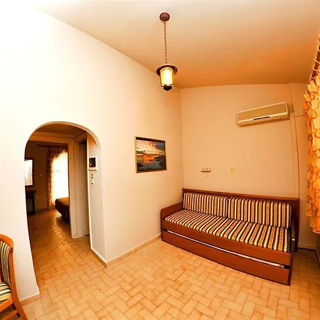 Lefteris Village Hotel