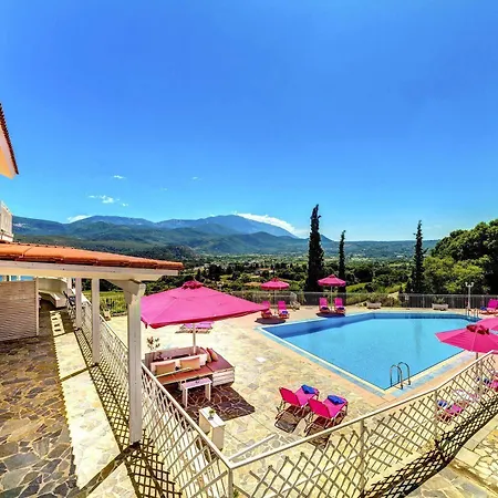 Lefteris Village Hotel
